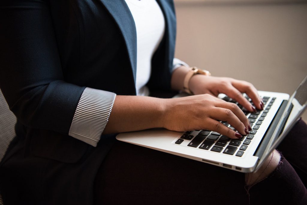 Especialistas consideram imperativa a reflex&atilde;o sobre os impactos da intelig&ecirc;ncia artificial nas profiss&otilde;es jur&iacute;dicas - foto: Pixels.com