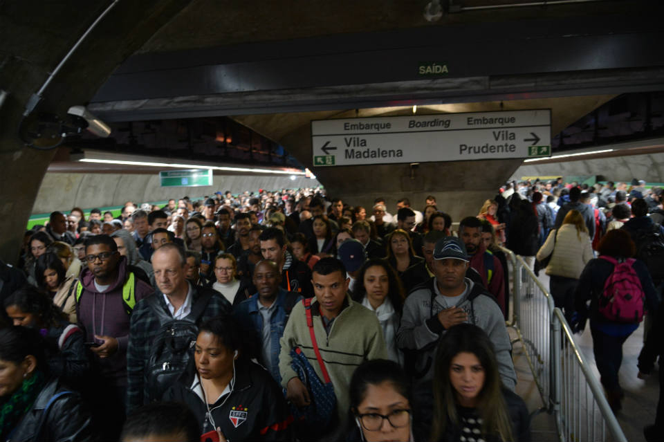 Segundo a proje&ccedil;&atilde;o do IBGE, o crescimento populacional foi de 0,82% de 2017 para 2018 - Rovena Rosa/Ag&ecirc;ncia Brasil