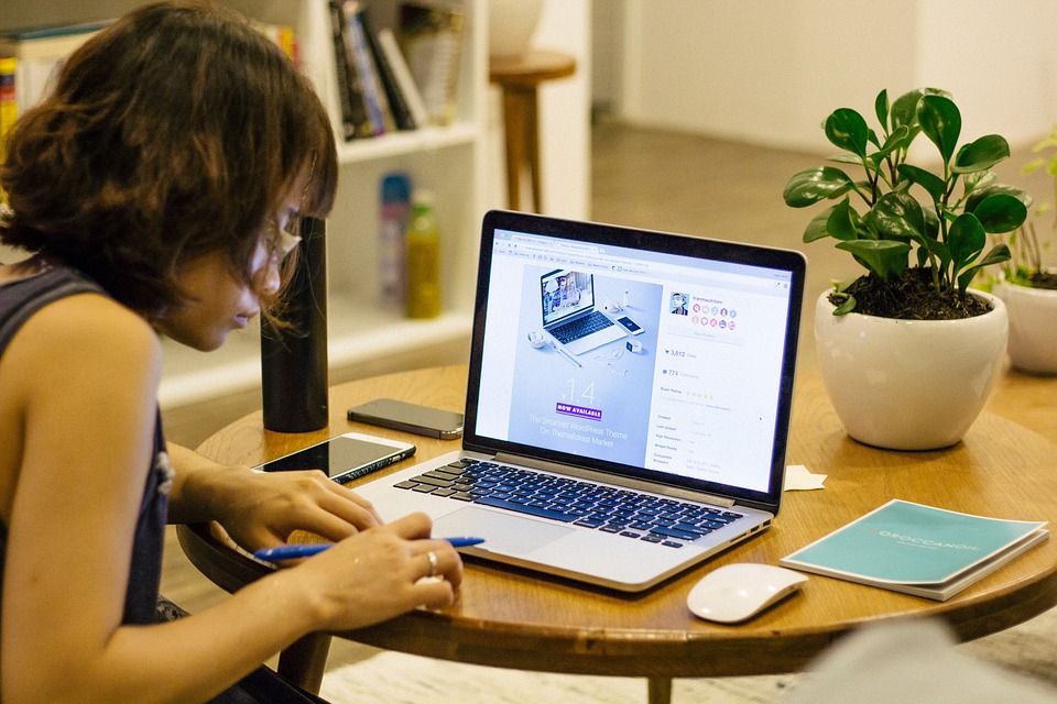 Fazer home office &eacute; bom para todo mundo, mas n&atilde;o &eacute; t&atilde;o simples. Para a empresa reduz custos e, se bem feito, aumenta a produtividade. Para o colaborador, oferece flexibilidade e mais qualidade de vida. Foto: Pixabay