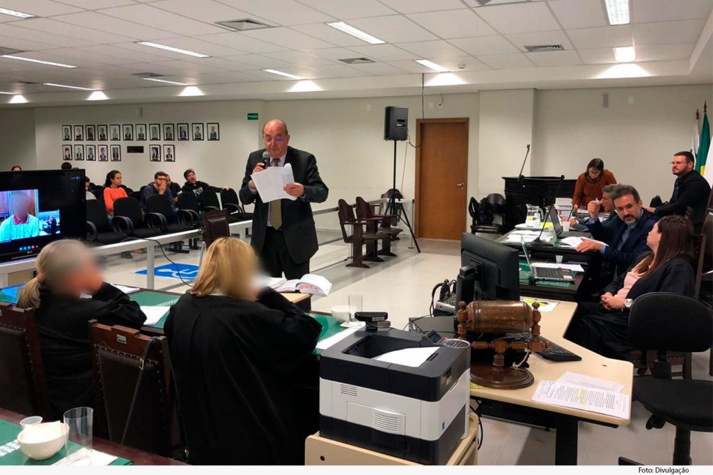 Acompanhamento do processo por videoconfer&ecirc;ncia evitou gastos com deslocamento e seguran&ccedil;a do r&eacute;u, que assistiu o julgamento do F&oacute;rum de Campinas. Foto: TJMG