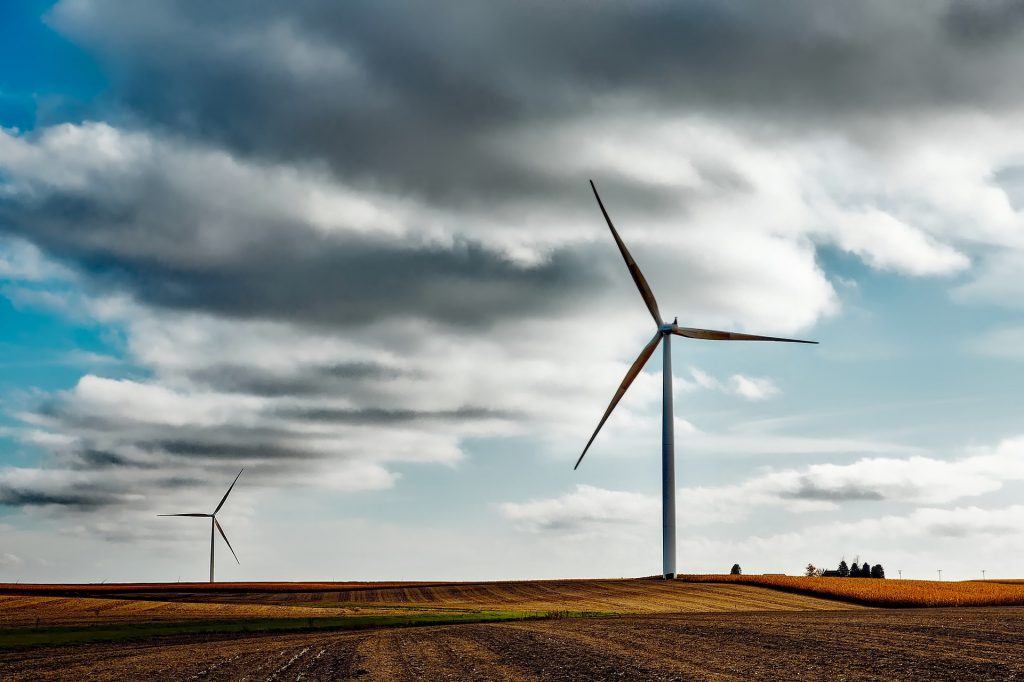 E&oacute;lica &eacute; a segunda fonte de energia renov&aacute;vel que mais emprega depois do biocombust&iacute;vel. Foto: Pixabay.