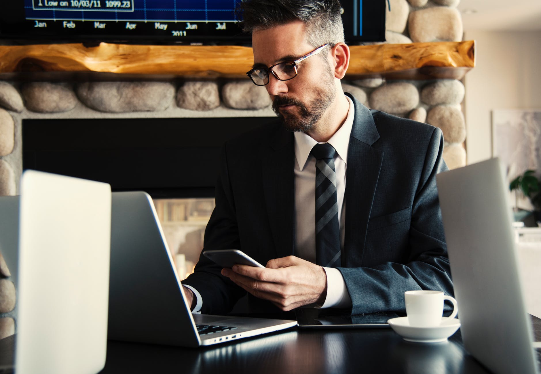 Encarregado de dados, ou DPO, ser&aacute; cargo presente nas principais empresas ap&oacute;s a Lei Geral de Prote&ccedil;&atilde;o de Dados entrar em vigor Foto por Snapwire em Pexels.com