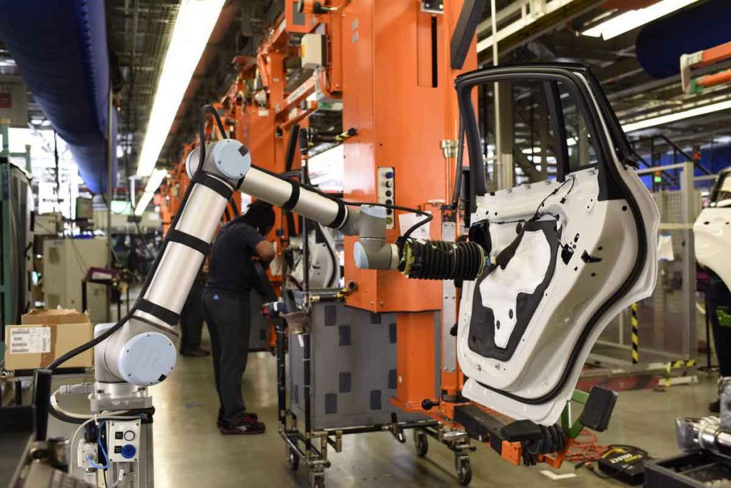Levantamento da Research & Markets, aponta que o mercado global de manufatura inteligente dever&aacute; valer mais de 181 bilh&otilde;es de d&oacute;lares at&eacute; 2020 e mais de 220 bilh&otilde;es at&eacute; 2025