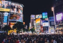 Como prever o futuro: 5 limitações que você deve enfrentar Foto da cidade de Shibuya, na China, com multidão de pessoas. Foto: Pixabay