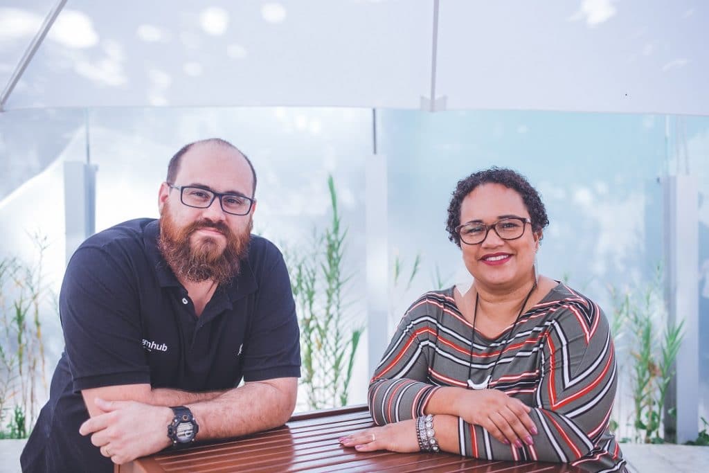 foto dos s&oacute;cios fundadores - Rodrigo e Tati