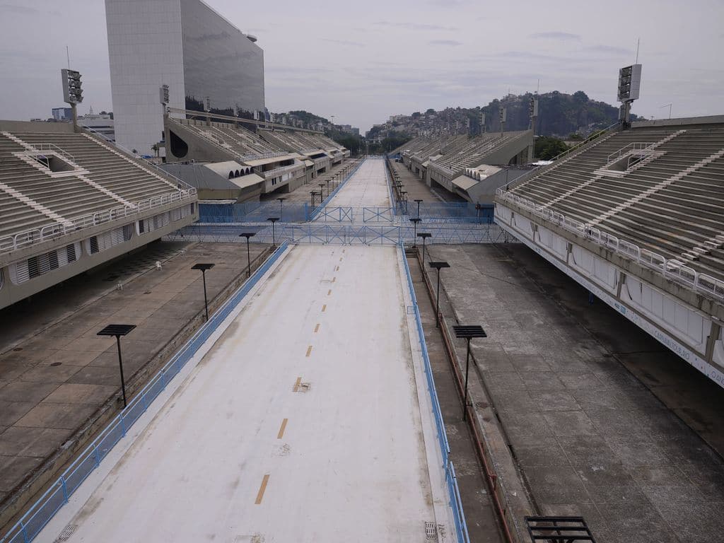 sambodromo do rio de janeiro vazio, marcando o cancelamento do carnaval de 2021