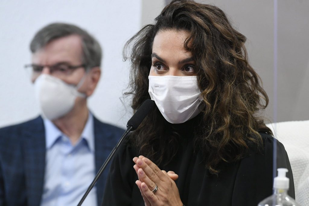 A CPI no Senado segue com novos depoimentos sobre o comportamento do governo no combate &agrave; pandemia. Confira nas Notas Econ&ocirc;micas o que foi destaque na semana. 

m&eacute;dica infectologista Luana Ara&uacute;jo, em pronunciamento. Foto: Jefferson Rudy/Ag&ecirc;ncia Senado
