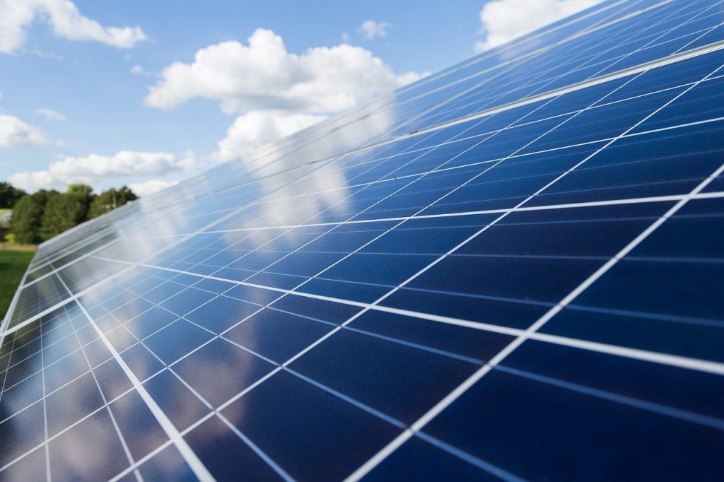 placas de energia solar - foto pixabay
sobre futuro da energia
