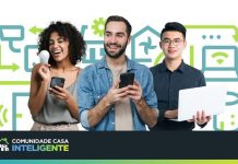 Plataforma Positivo Casa Inteligente acelera acesso aos recursos de smart home imagem de divulgacao - três jovens sorridentes da comunicdade casa inteligente