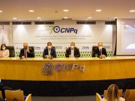cnpq comemora aniversario em ambiente de tensao com cortes de bolsas de pesquisa