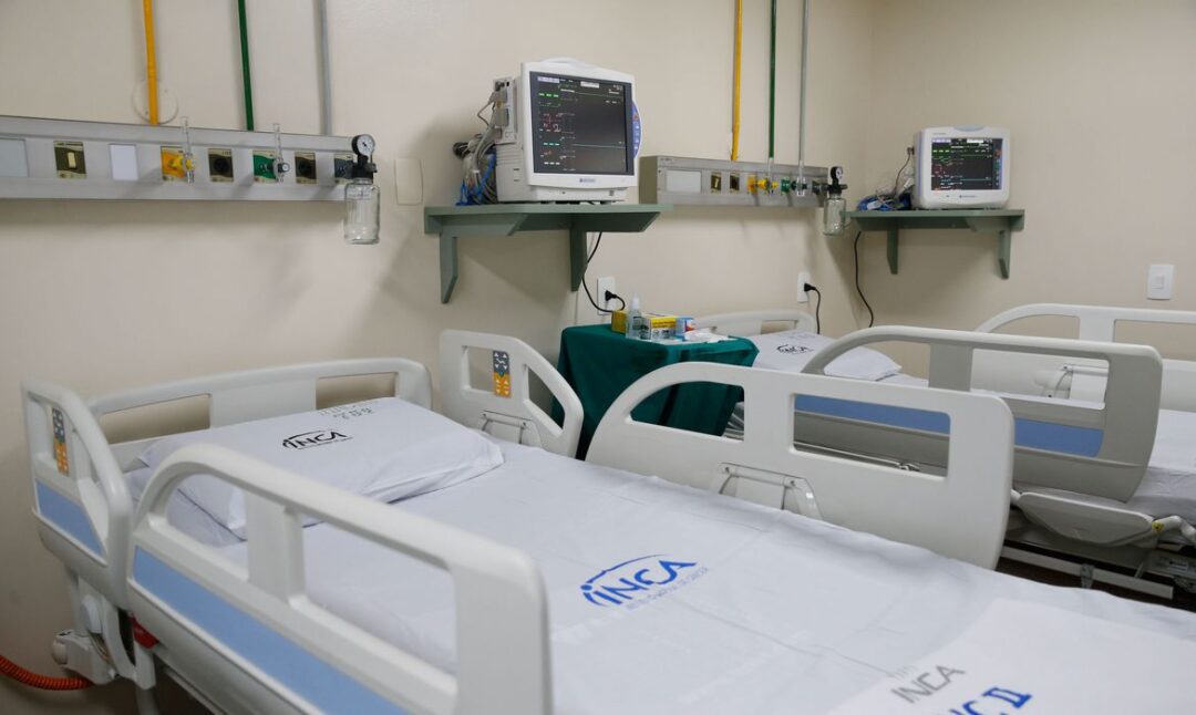 inca-camas-de-atencimento-a-pacientes-foto-tania-rego-agencia-brasil