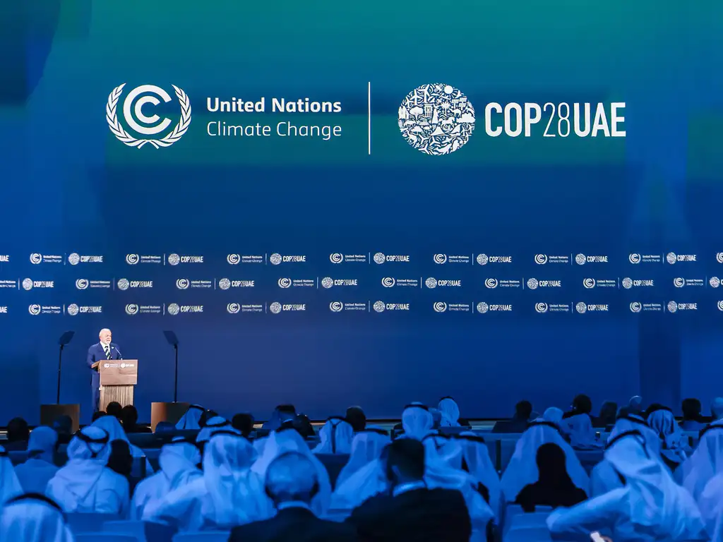 lula na cop28 “Estamos a viver um colapso climático em tempo real”, disse o secretário-geral da ONU, António Guterres, aos delegados da Cop28 no Dubai. Foto: Ricardo Stuckert/PR
