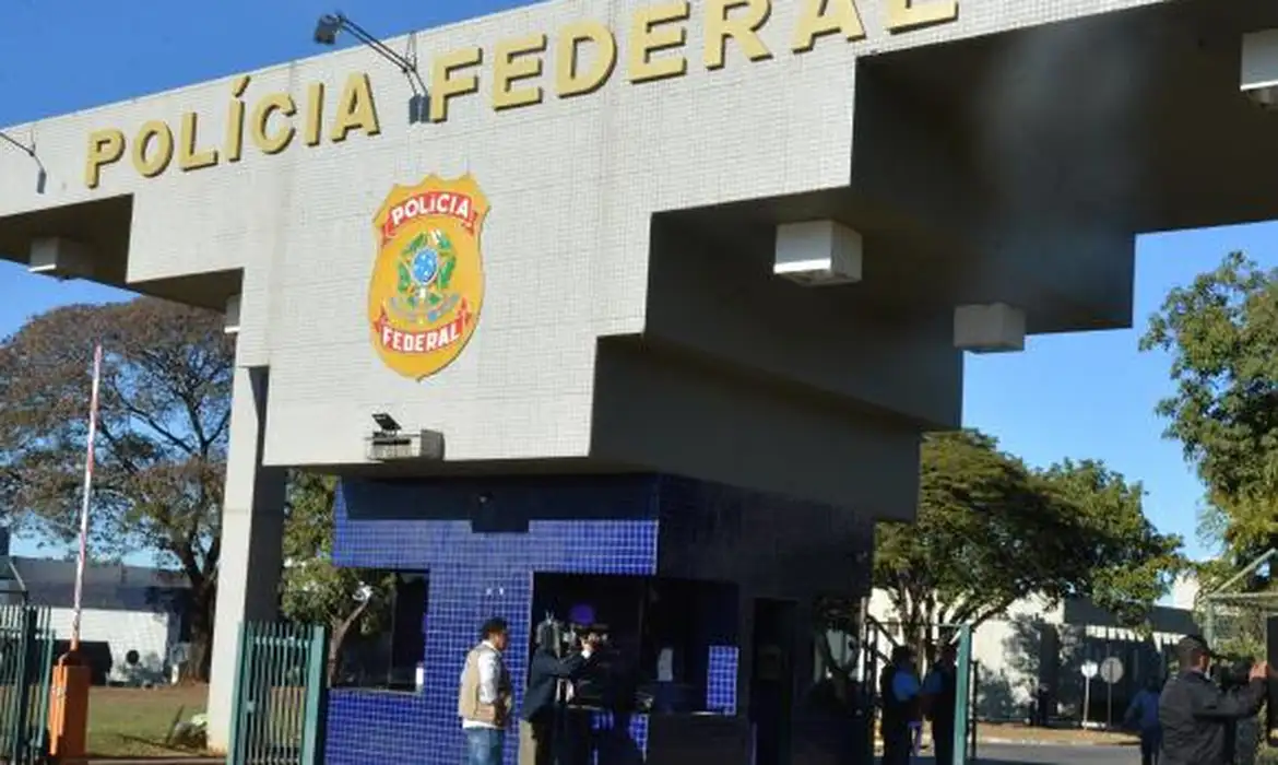 policia federal jose cruz agencia brasil PF deflagra operação contra juízes de TO suspeitos de vender sentenças Agentes cumprem 2 mandados de prisão e 60 de busca e apreensão - Fachada da Polícia Federal em Brasília - foto: José Cruz/Agência Brasil