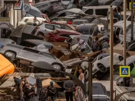 Na Espanha, em um dia choveu o equivalente a um ano, provocando mais de 200 mortes,